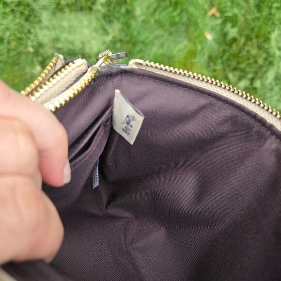 Coach Outlet F16109 Beige Double-Zip Wristlet in Signature Coated Canvas - Picture 6 of 15